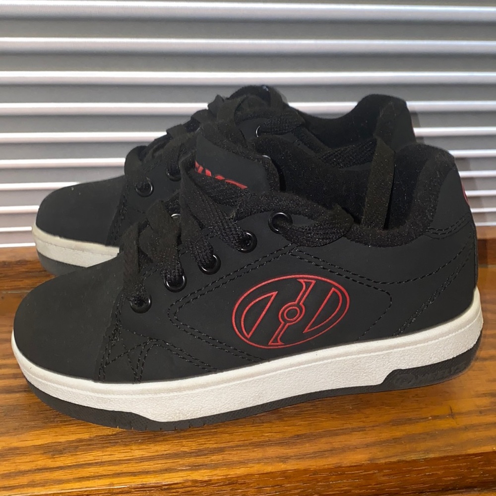 Heelys Sz 13 For young child